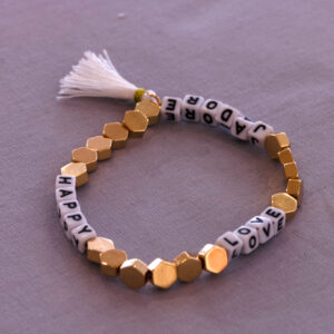 Perlenarmband "Happy & J'adore"