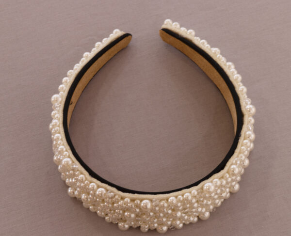 Perlenhaarreifen in ivory