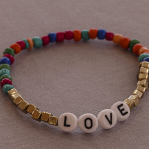 Perlenarmband "Love", bunt