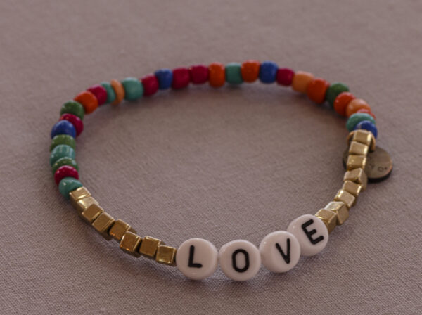 Perlenarmband "Love", bunt